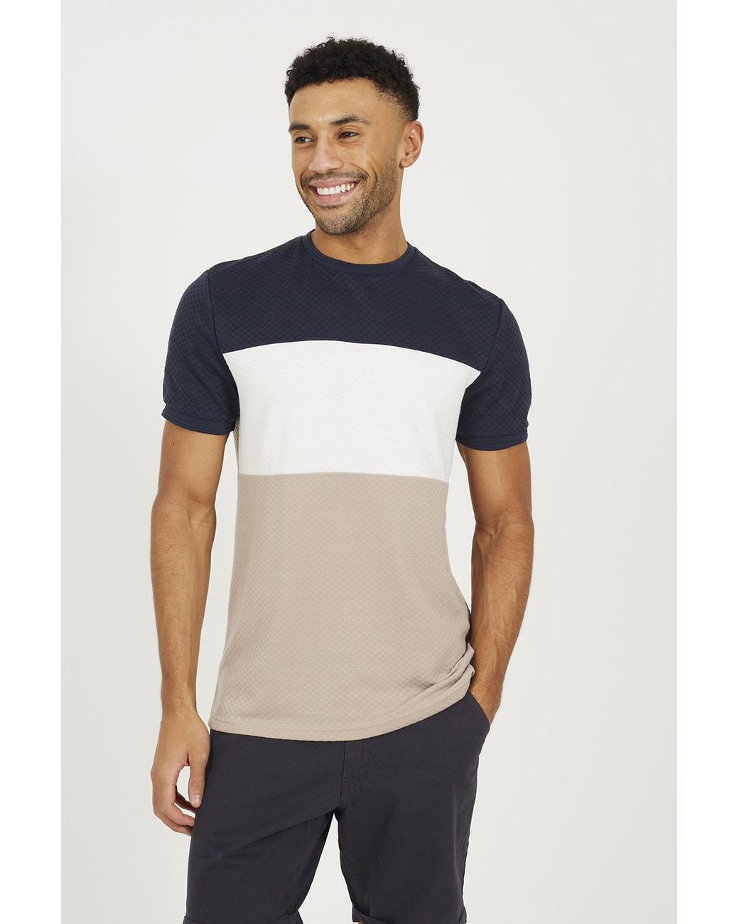 Brave Soul Blue Colour Blocking T-Shirt for men