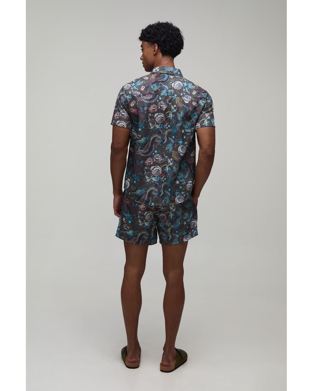 BoohooMAN Blue Dragon Print Regular Fit Shirt & Short Set for men