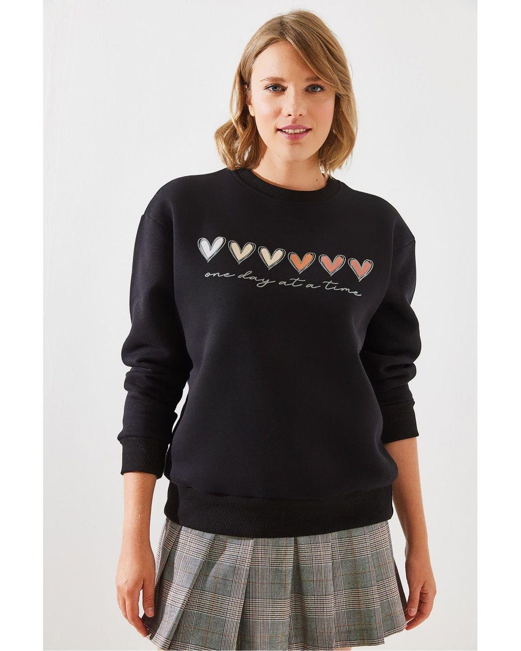 Bianco Lucci Black Heart Patterned Crew Neck Sweatshirt