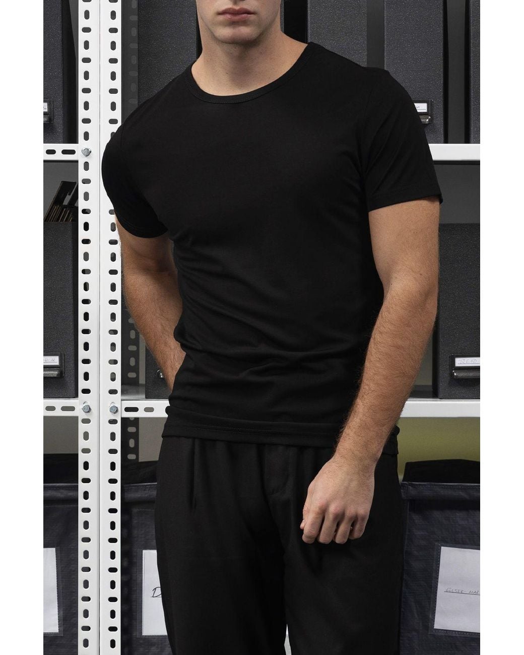 Giesto Black Slim Fit Crew Neck Cotton T-Shirt for men