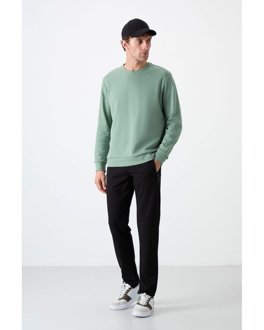 TOMMY LIFE Black Regular Fit Straight-Leg Sweatpants for men