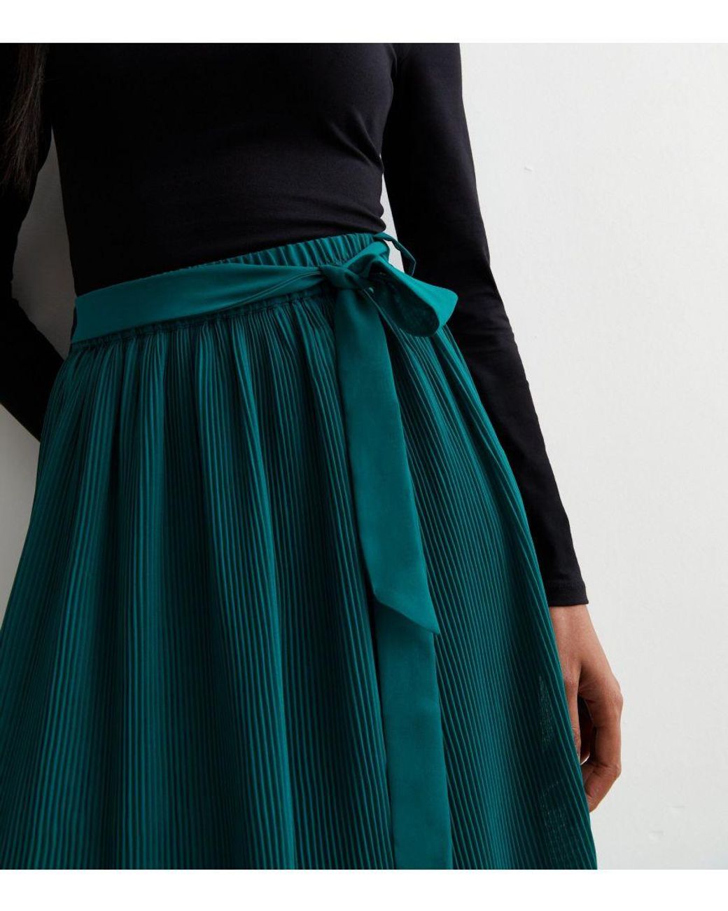 Gini London Green Pleated Belt Detail Midi Skirt