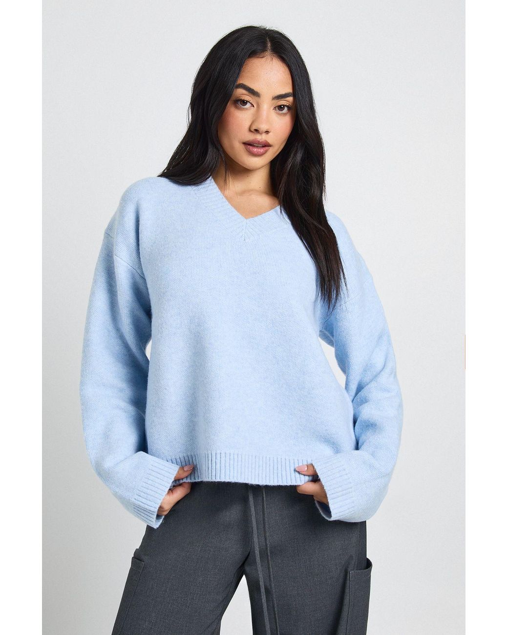 Boohoo White Oversized V Neck Knitted Jumper