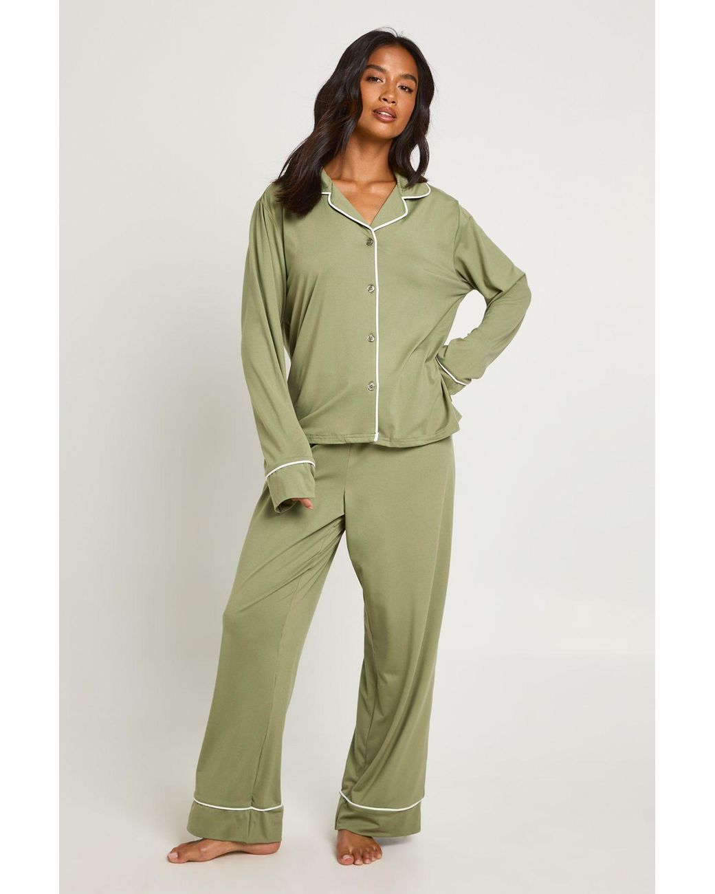 Boohoo Green Petite Piping Detail Long Sleeve Shirt & Trouser Pyjama Set