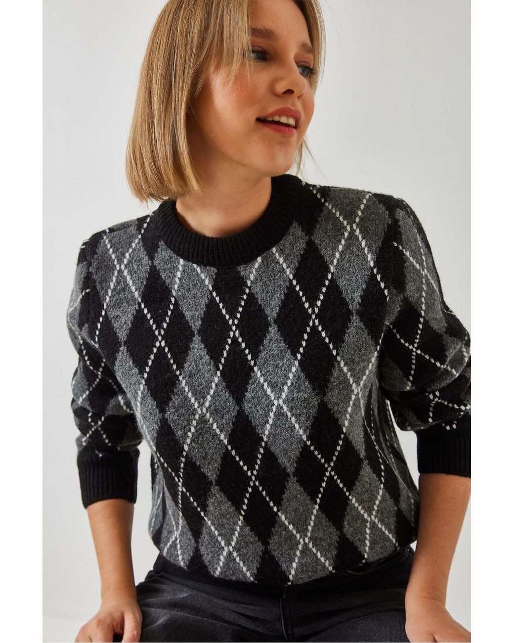 Bianco Lucci Black Baklava Pattern Crew Neck Knitted Sweater