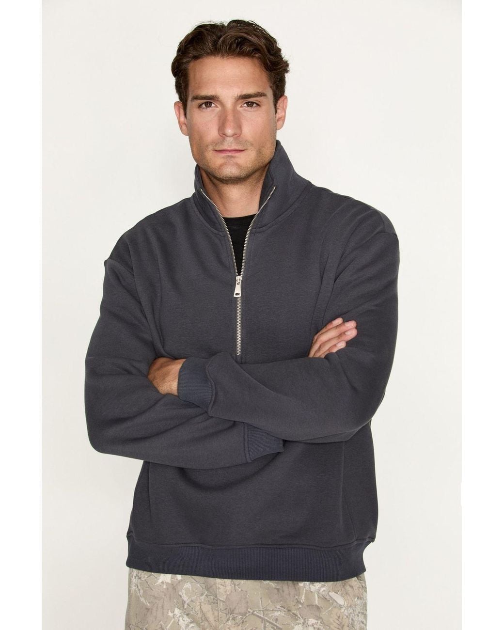 Grimelange Blue Regular Fit Crew Neck Sweatshirt for men