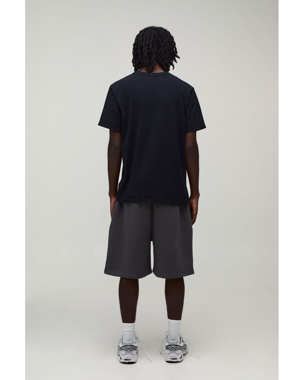 BoohooMAN Black Essential Baggy Fit Mid Length Short for men