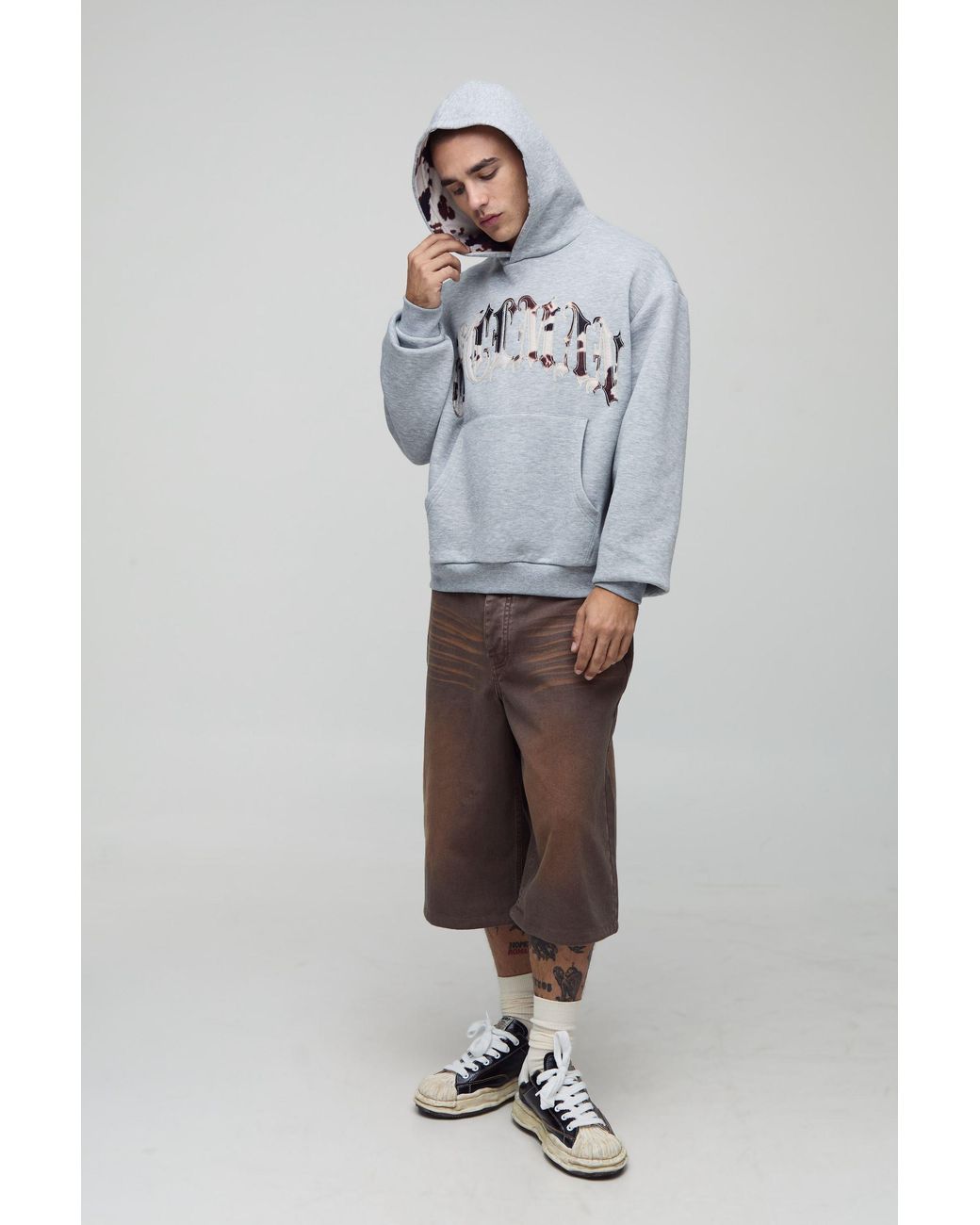 BoohooMAN Gray Oversized Boxy Ofcl Cow Print Applique Hoodie for men