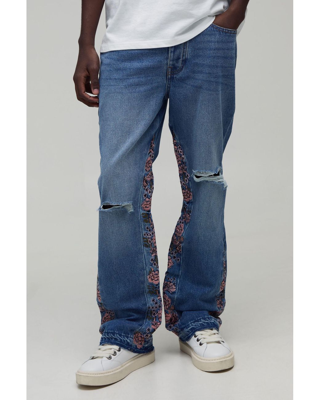 BoohooMAN Blue Floral Gusset Ripped Knee Slim Flared Jeans for men