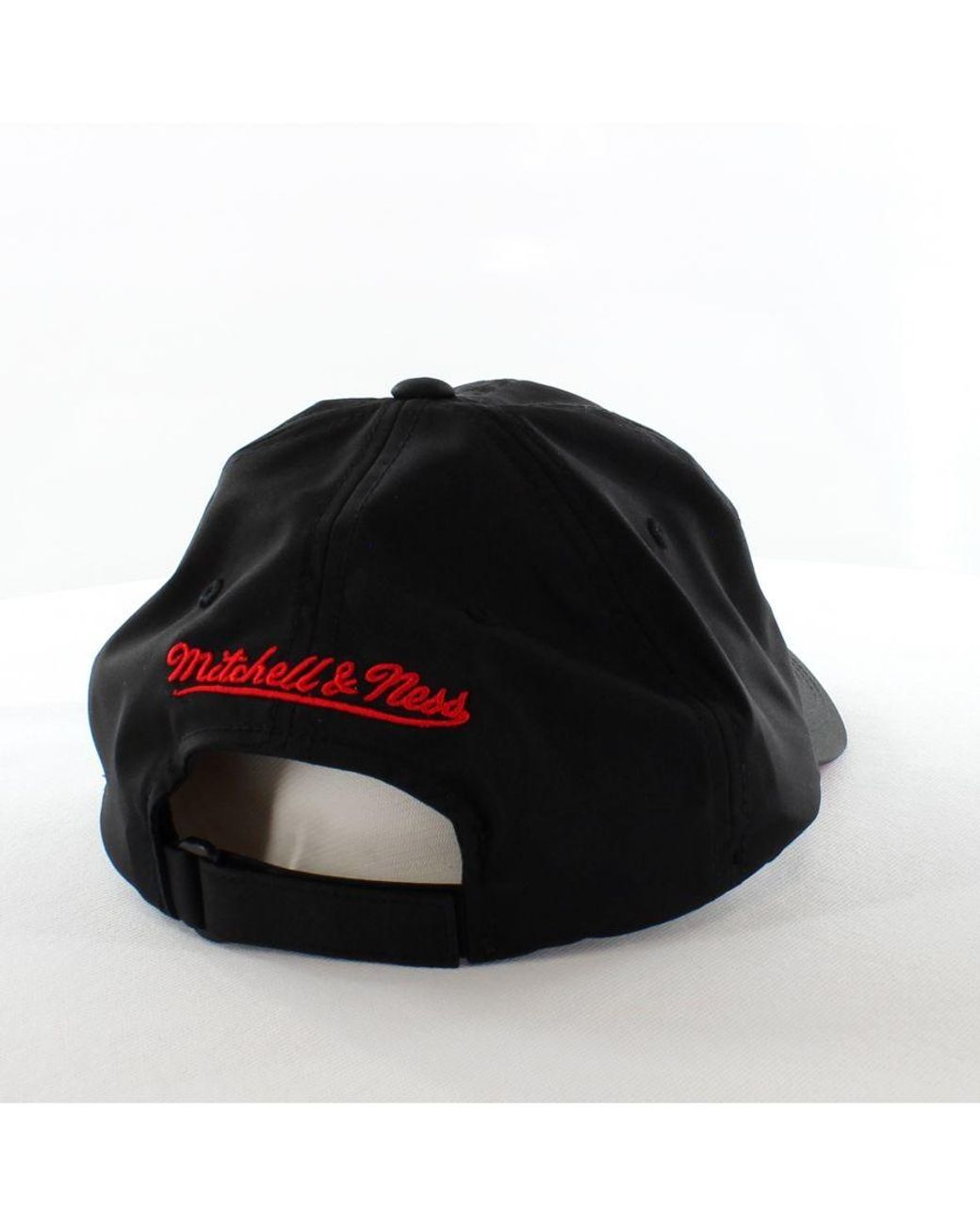 Mitchell & Ness Black Nba Chicago Bulls 110 Cap for men
