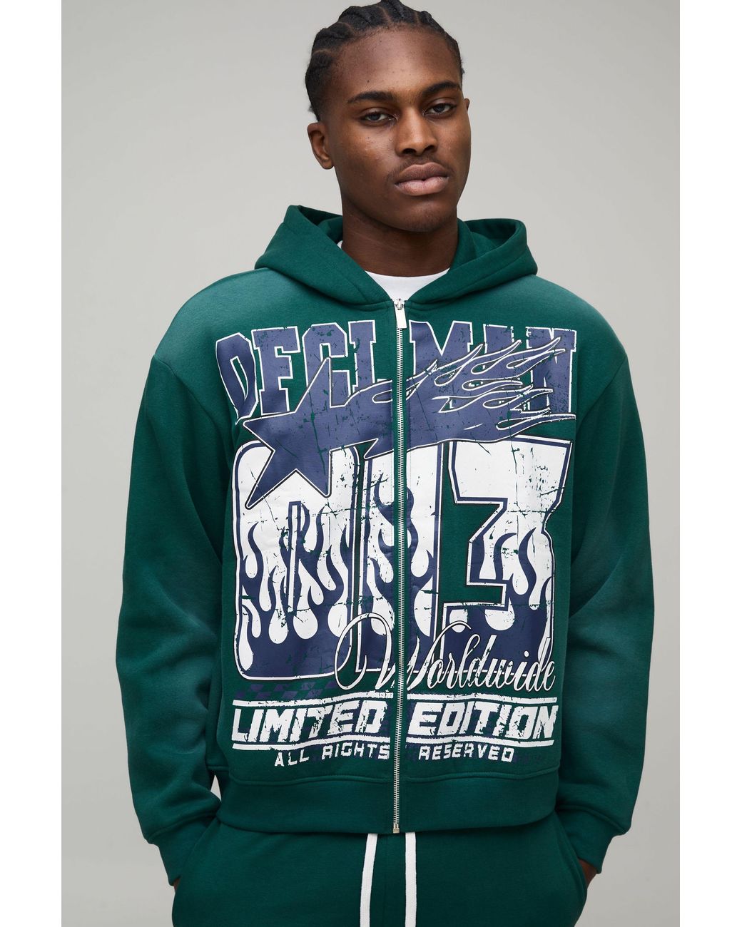 BoohooMAN Green Oversized Boxy Ofcl Spray Wash Zip Through Hoodie for men