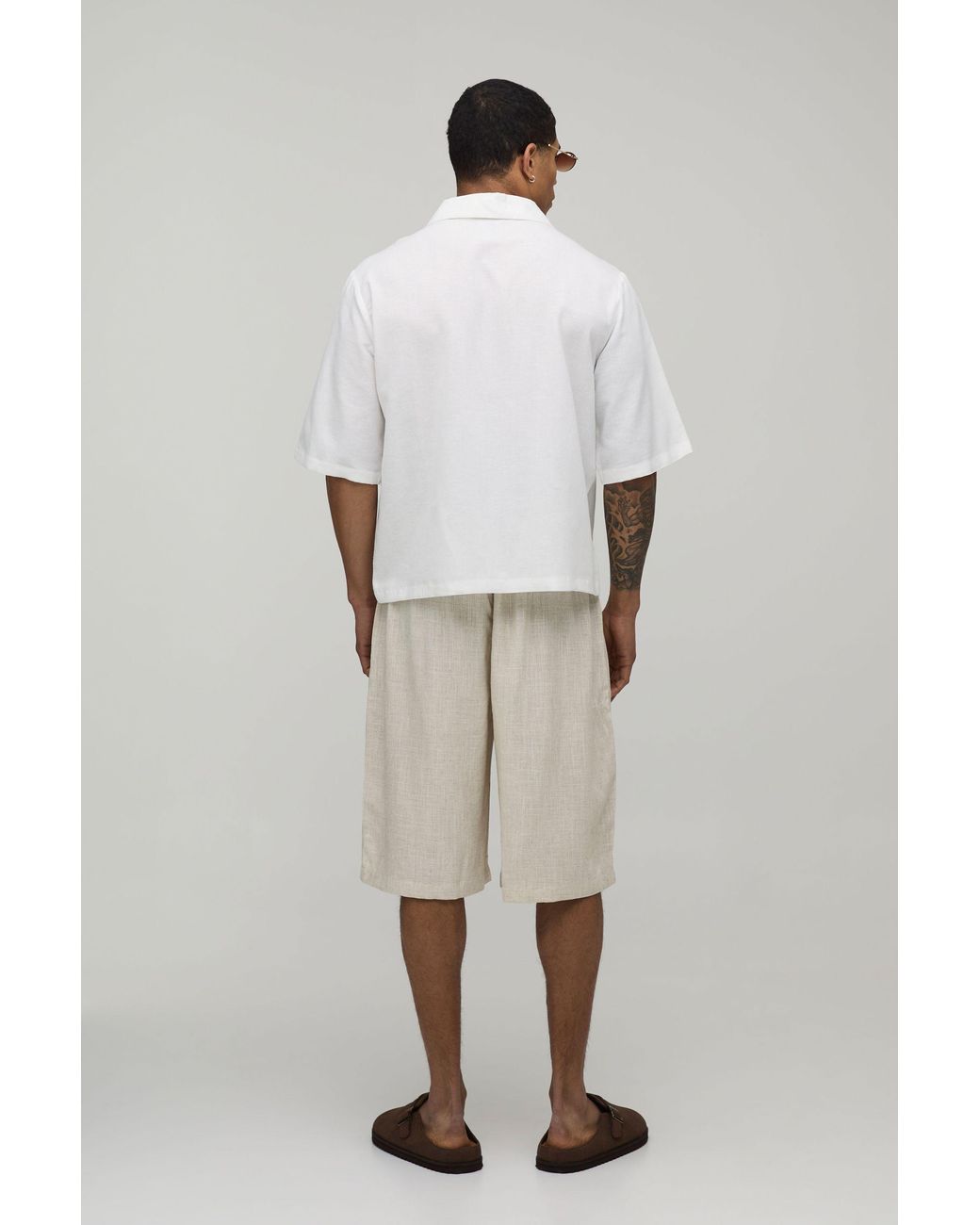BoohooMAN White Linen Blend Boxy V Neck Polo for men