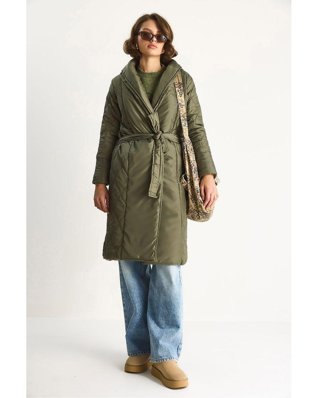Bianco Lucci Green Textured Shawl Collar Midi Puffer Jacket With Tie Closure
