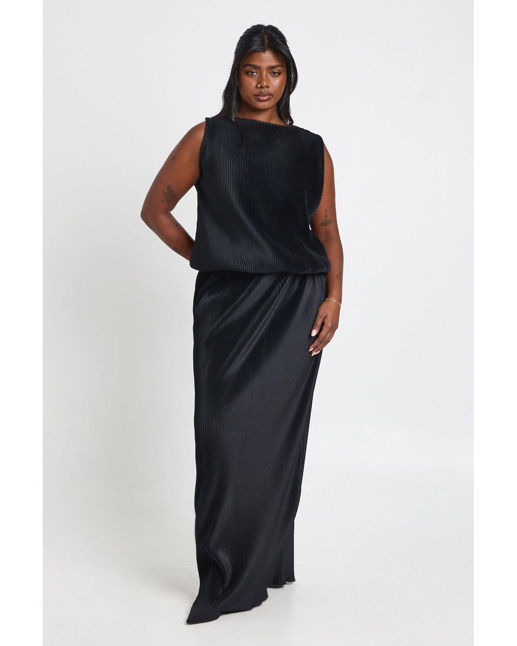 Boohoo Black Plus Bubble Hem Top And Maxi Skirt Co Ord