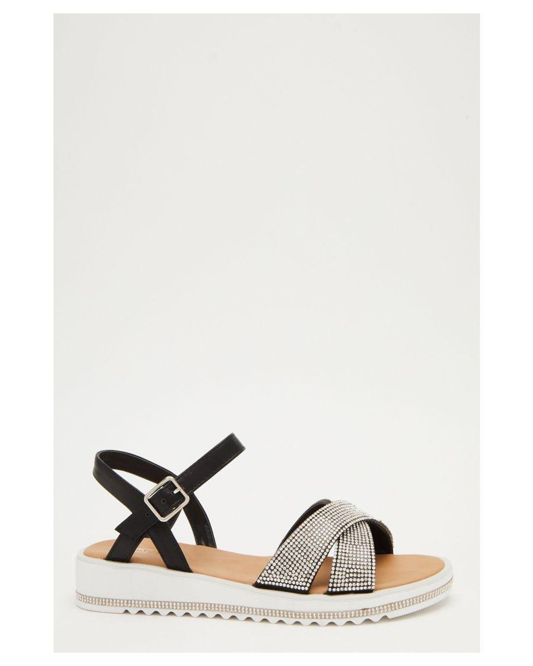 Quiz flatform best sale sandals