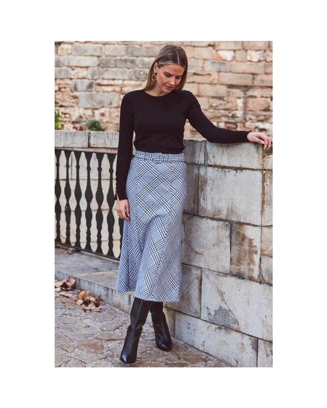 Sosandar Black Dogtooth Print Belted Midi Skirt