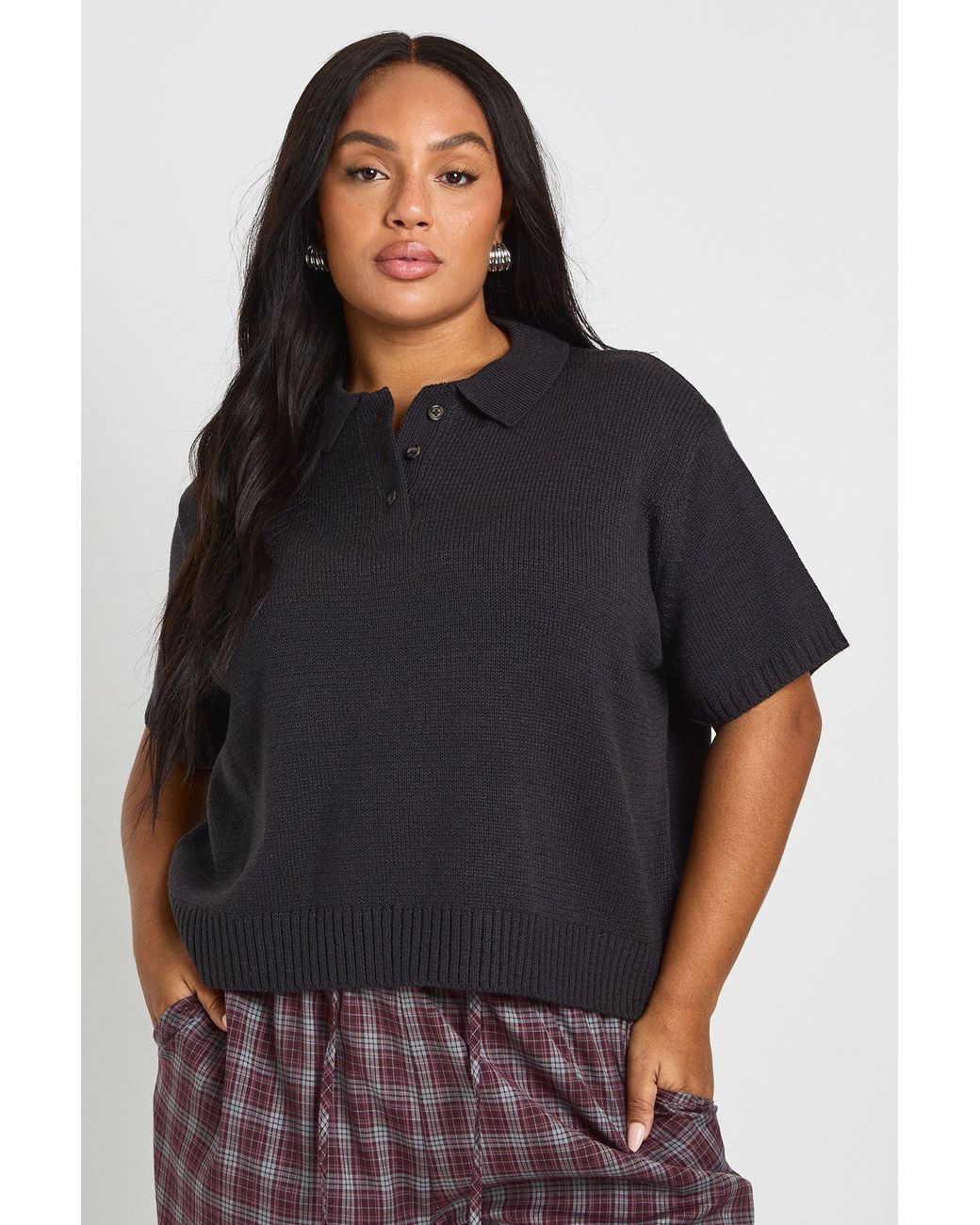 Boohoo Multicolor Plus Button Detail Crew Neck