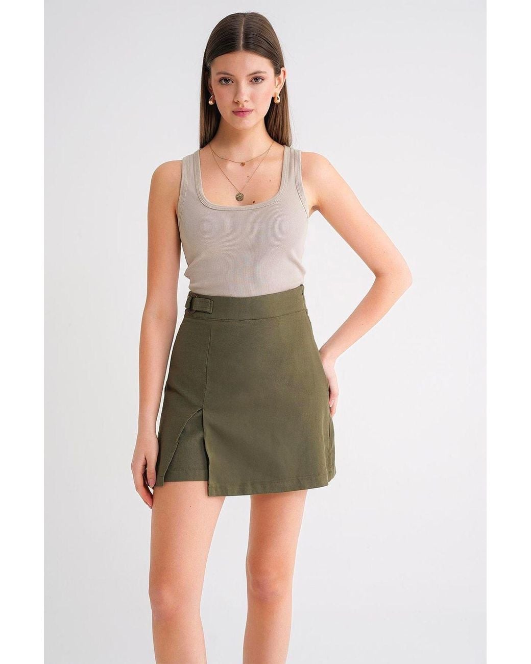 MixRay Green Belted High-Waist Wrap Front Shorts With Slit Detail
