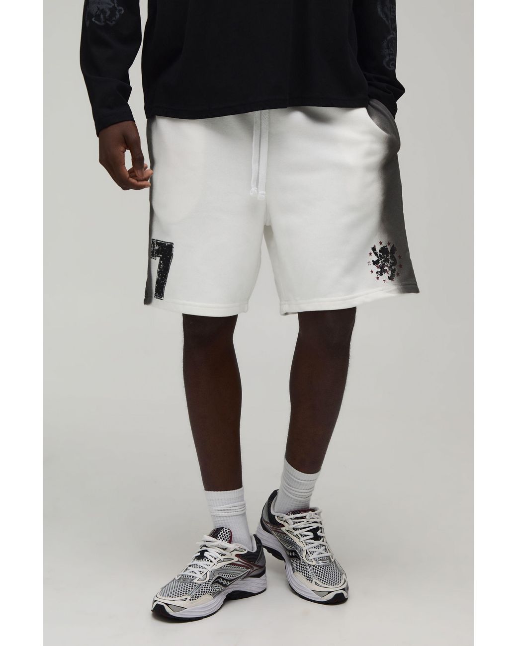 BoohooMAN Black Baggy Fit Spray Washed Jersey Short for men