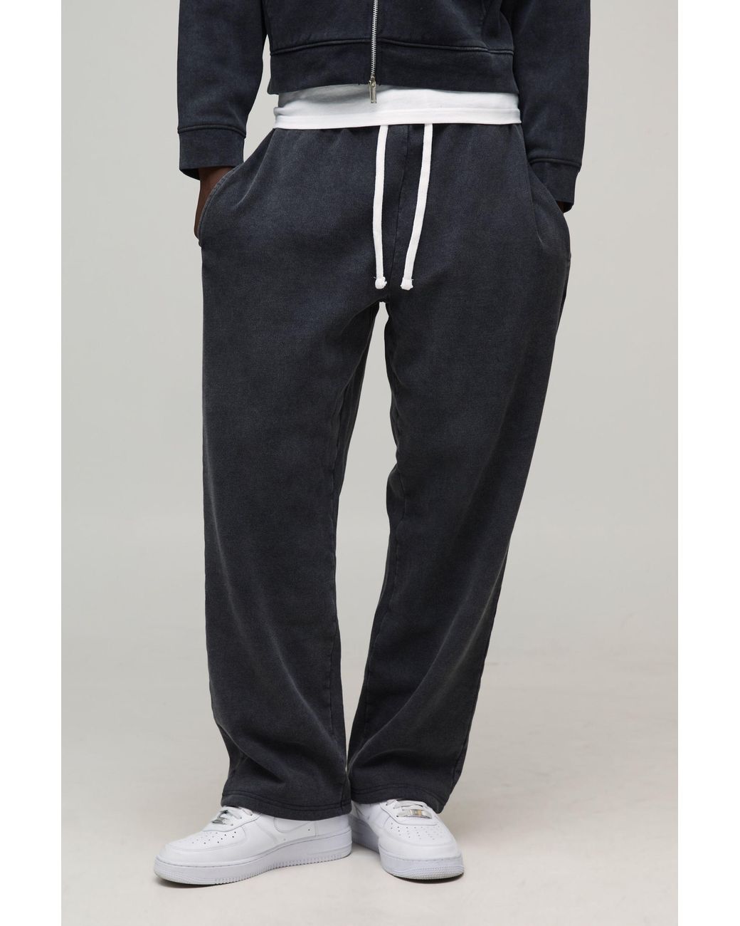 BoohooMAN Black Essential Washed Baggy Drop Crotch Jogger for men