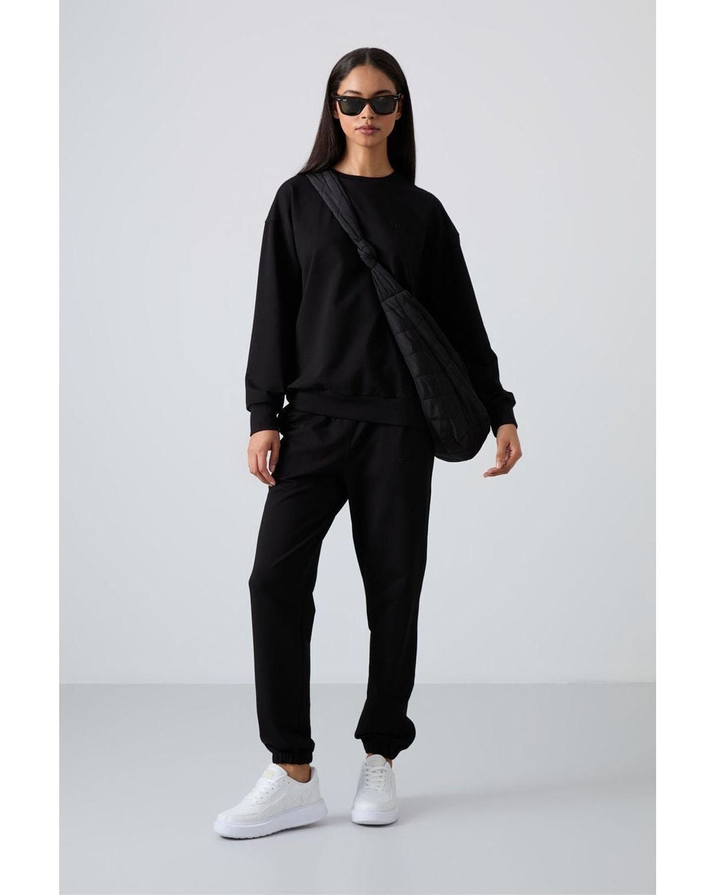 TOMMY LIFE Black Oversized Sweatshirt And Elastic Hem Pants Set