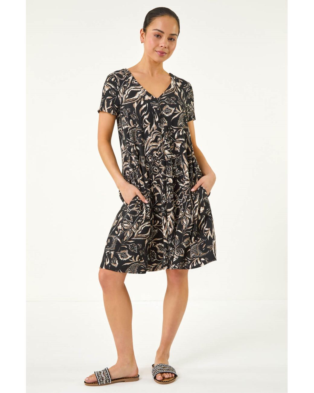 Roman Black Petite Print V-Neck Swing Dress
