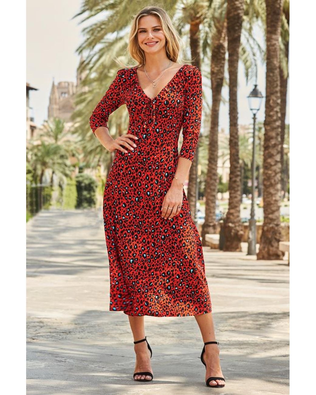 Sosandar Red Print Ruched Detail Midi Dress