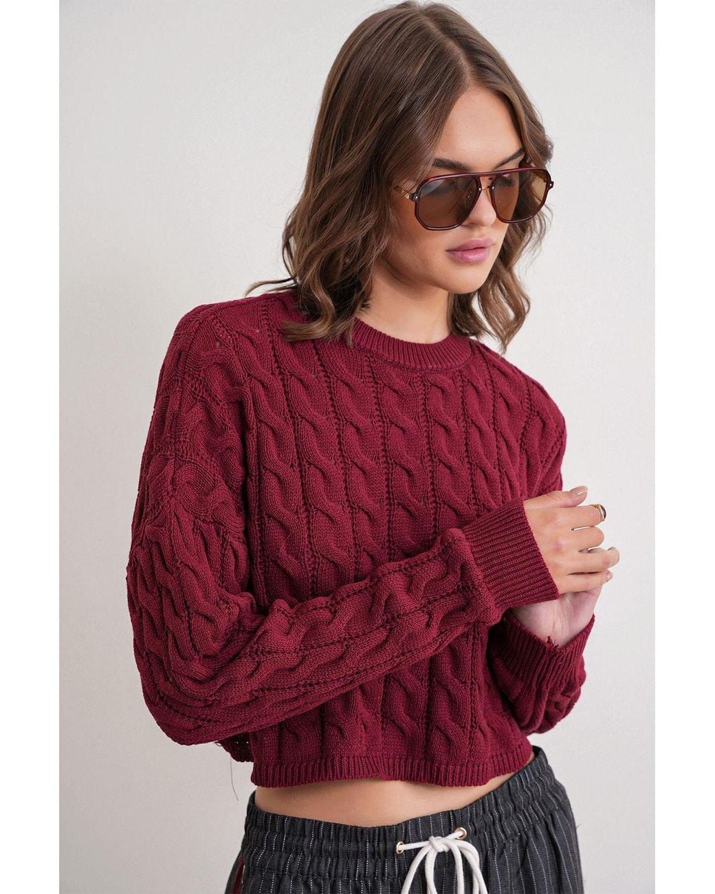 MixRay Red Cable Knit Pattern Crew Neck Sweater