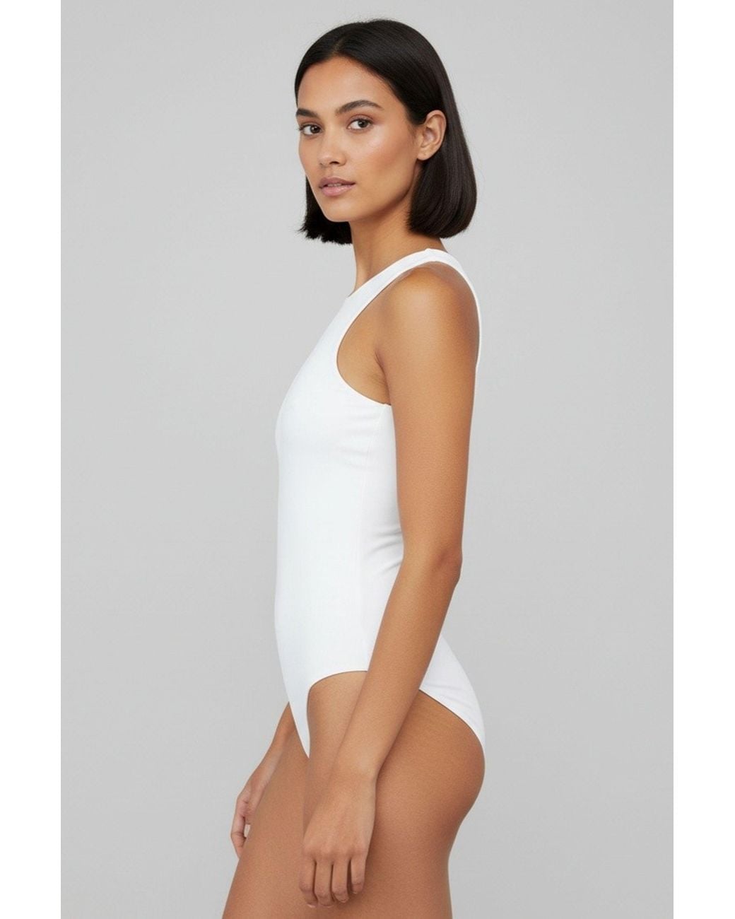 Bigdart White Fitted Sleeveless Crew Neck Bodysuit With Snap Closure