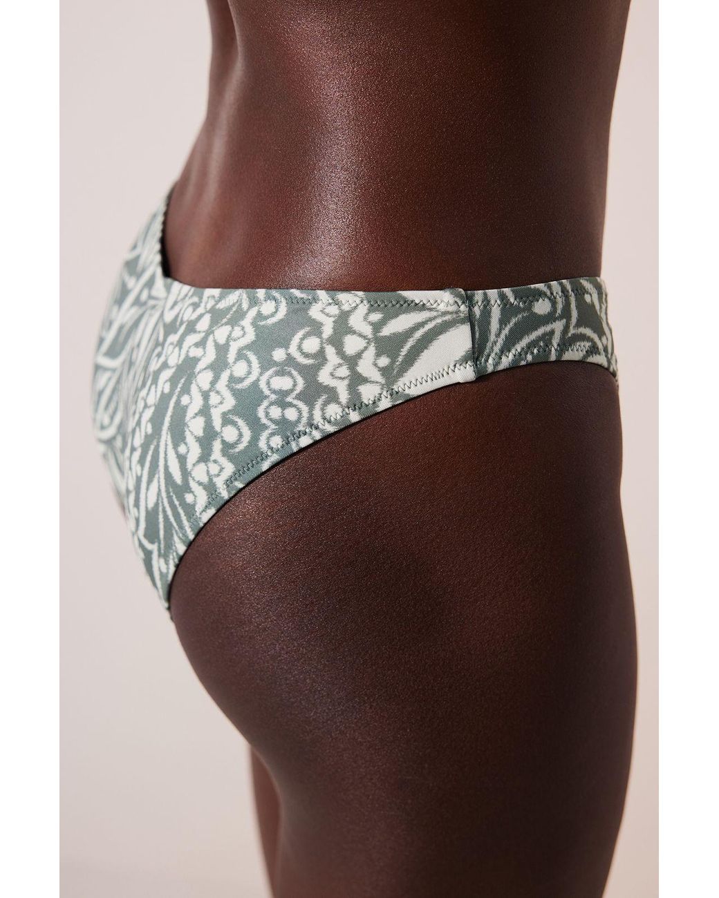Penti Brown Low-Waist Tropical Hipster Bikini Bottoms