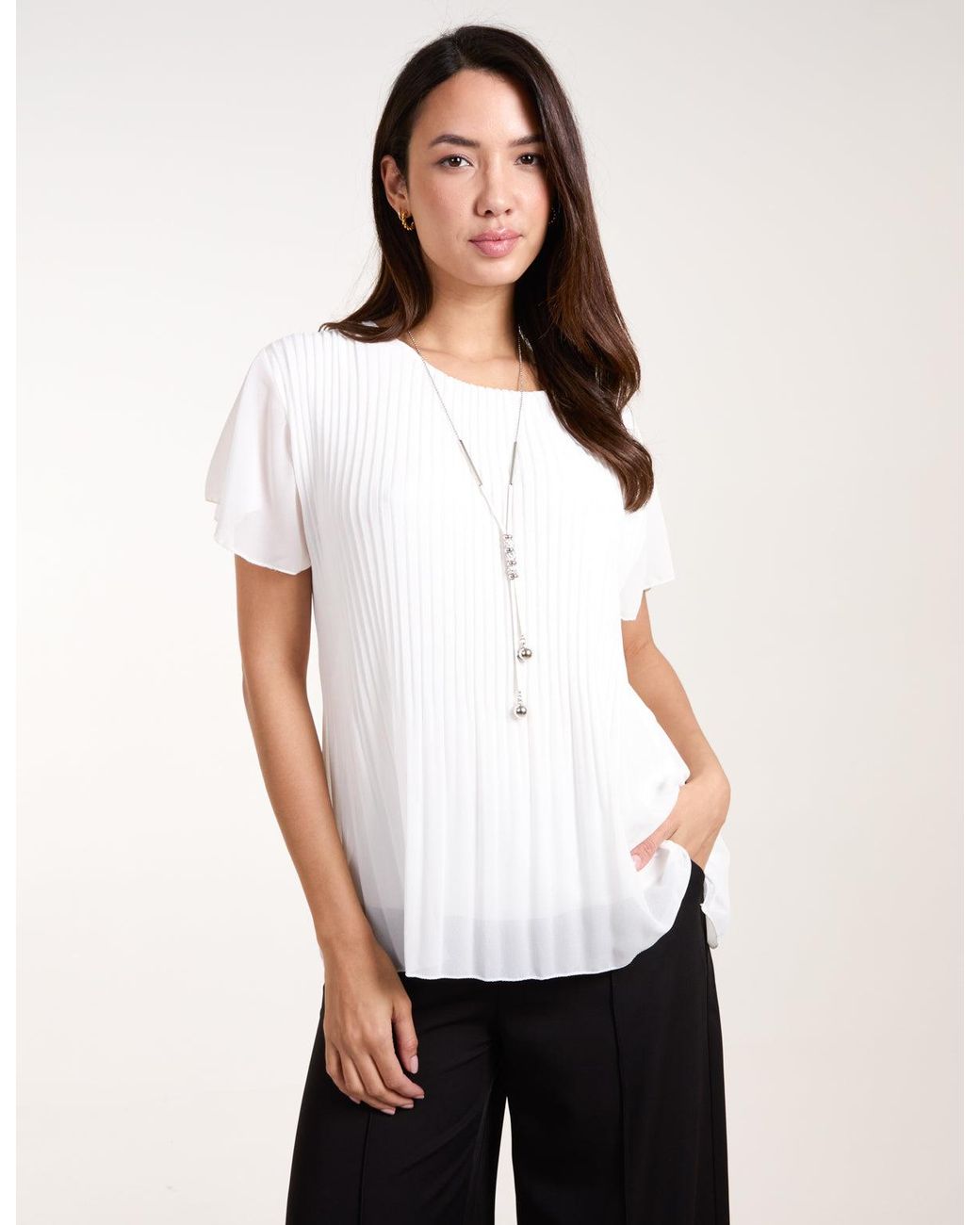 Blue Vanilla White Pleated Short Sleeve Top