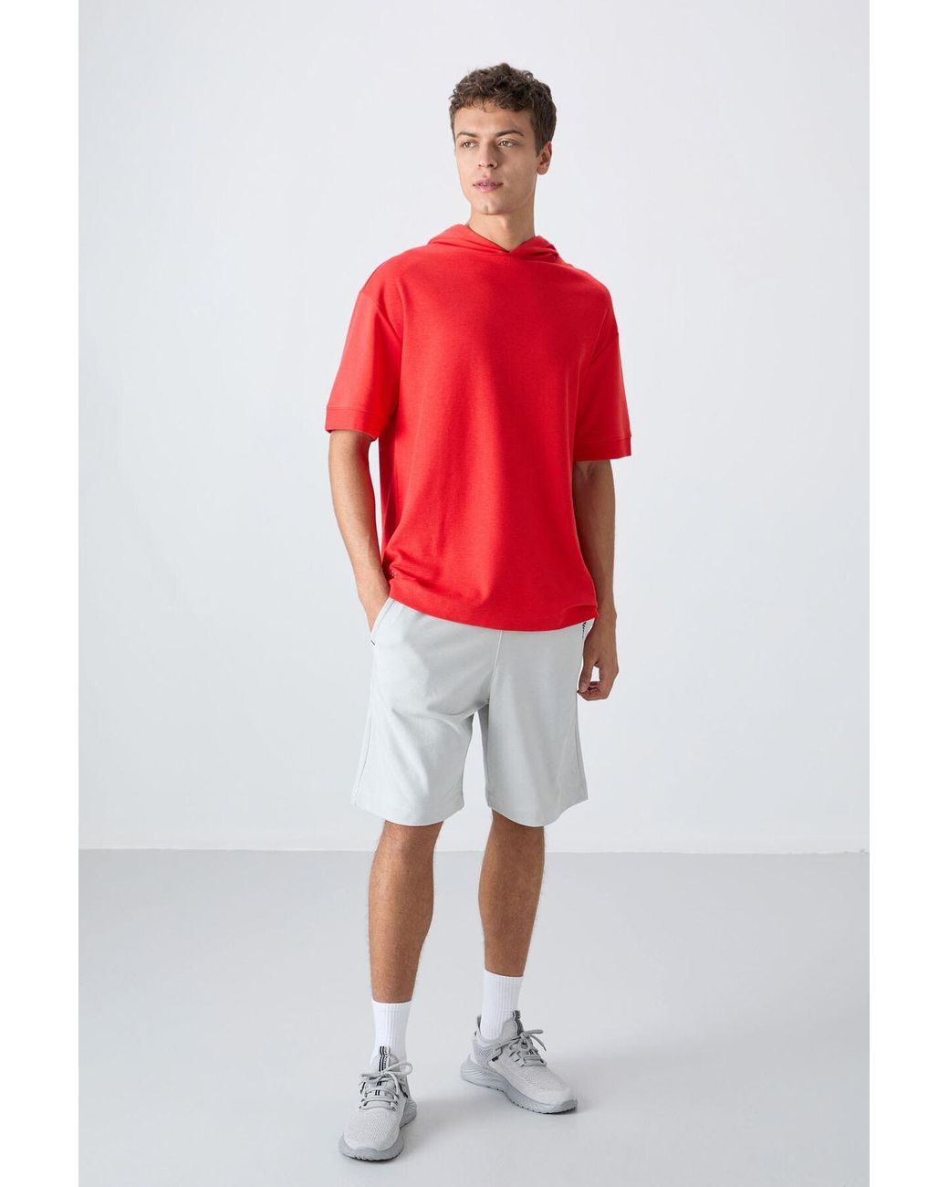 TOMMY LIFE Red Oversized Hooded Short-Sleeve T-Shirt for men