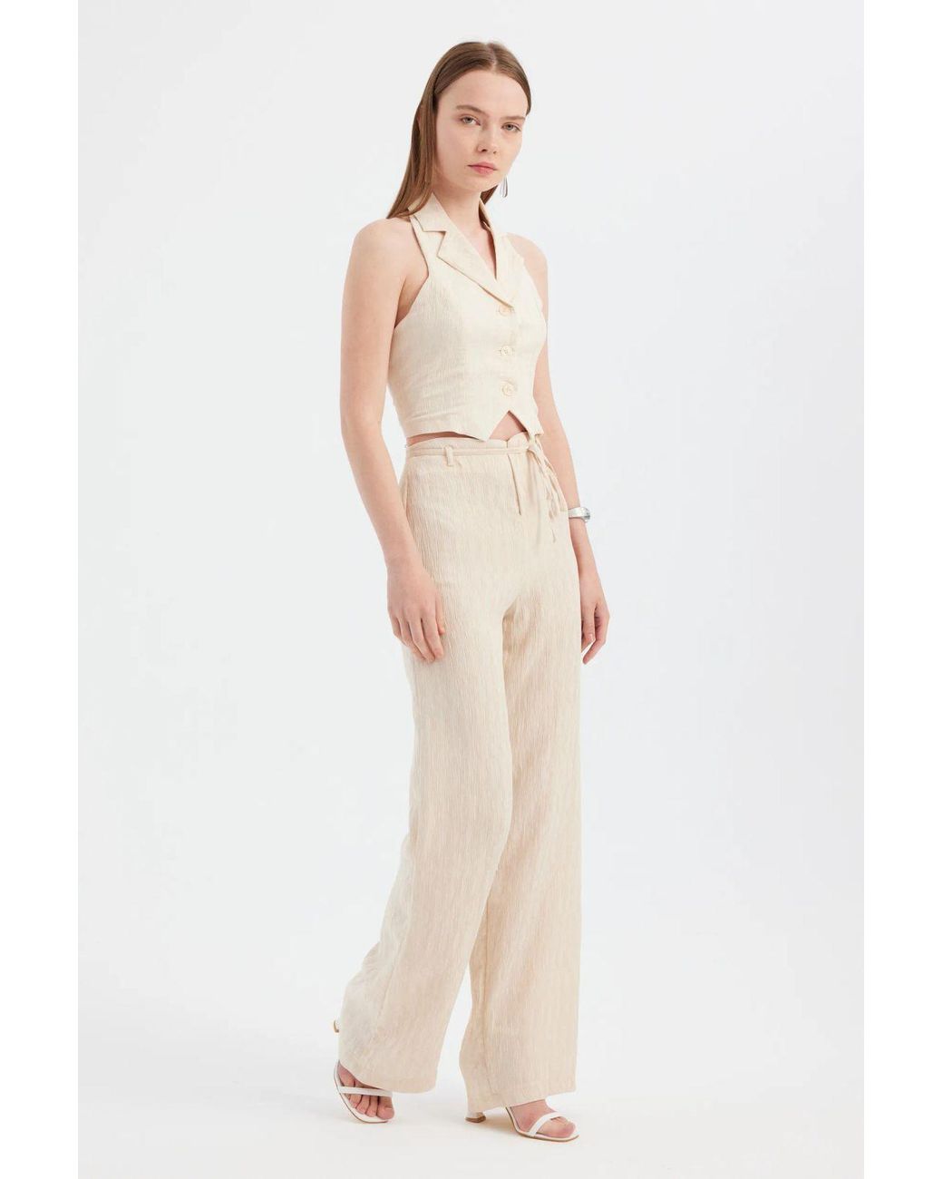 Hiccup Natural Sleeveless Woven V-Neck Buttoned Waistcoat