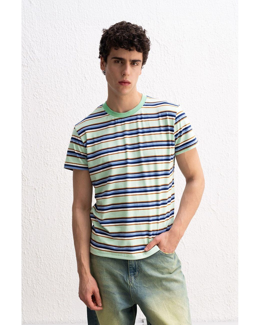 Giesto Multicolor Comfort Fit Crew Neck Striped T-Shirt for men