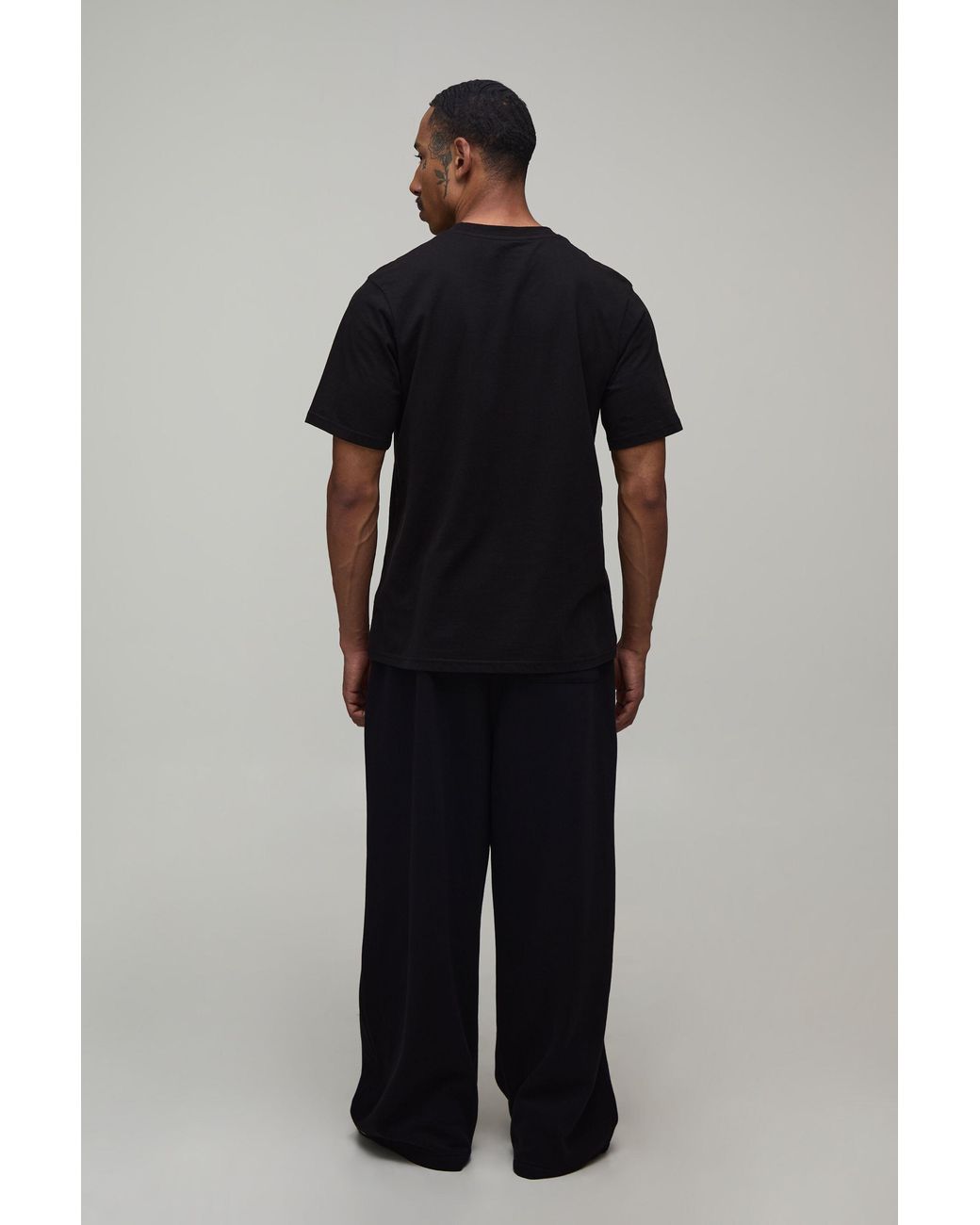 BoohooMAN Black Extreme Wide Leg Graphic Jogger for men