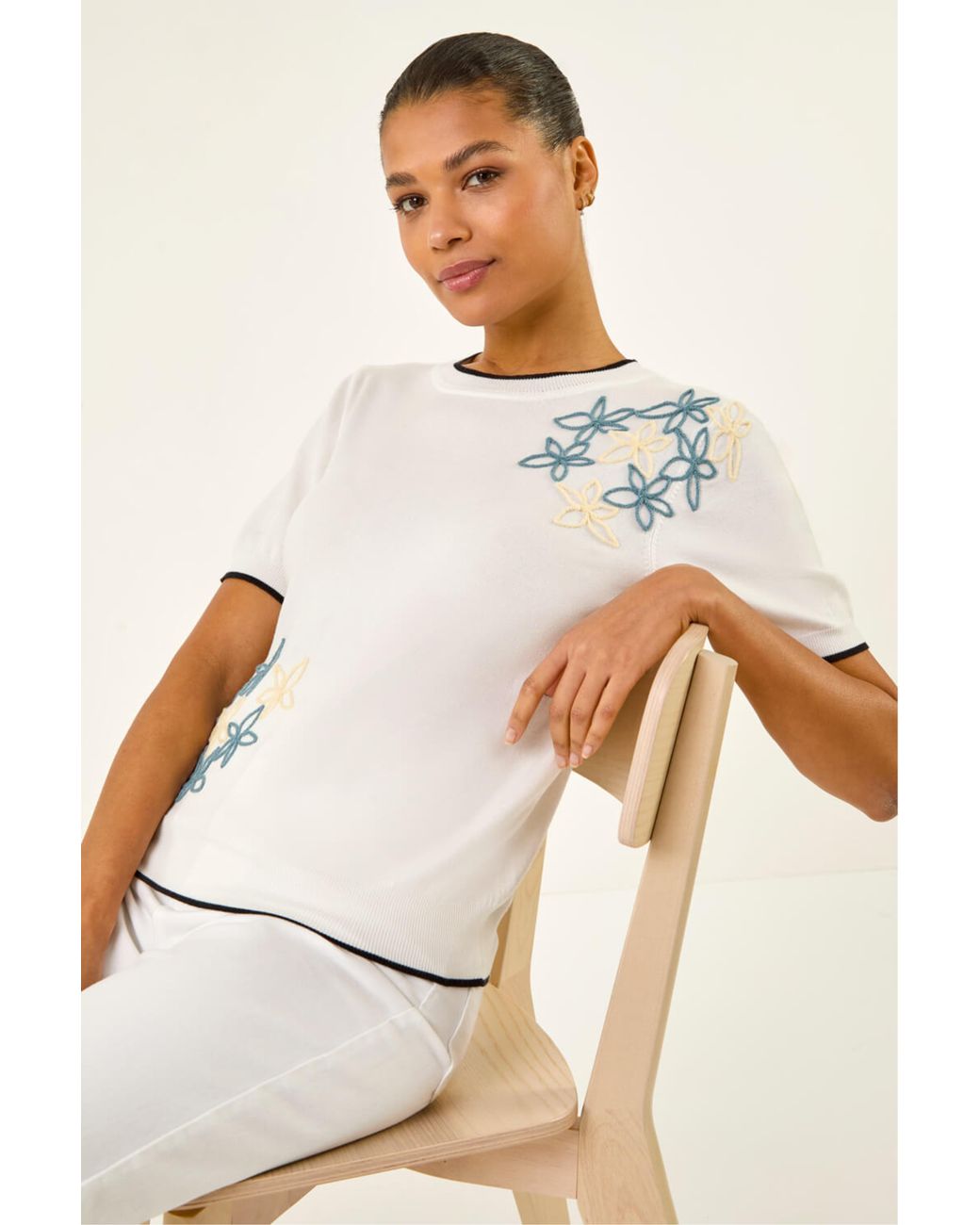 Roman White Floral Knit Tee