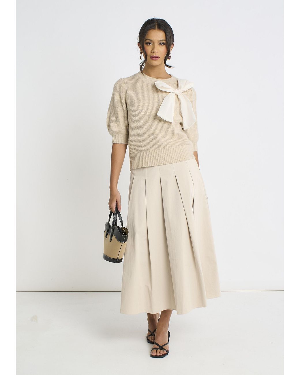 Gini London Natural Chiffon Bow Knitted Jumper
