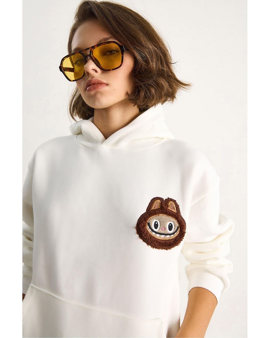 Bianco Lucci White Hooded Embroidered Sweatshirt