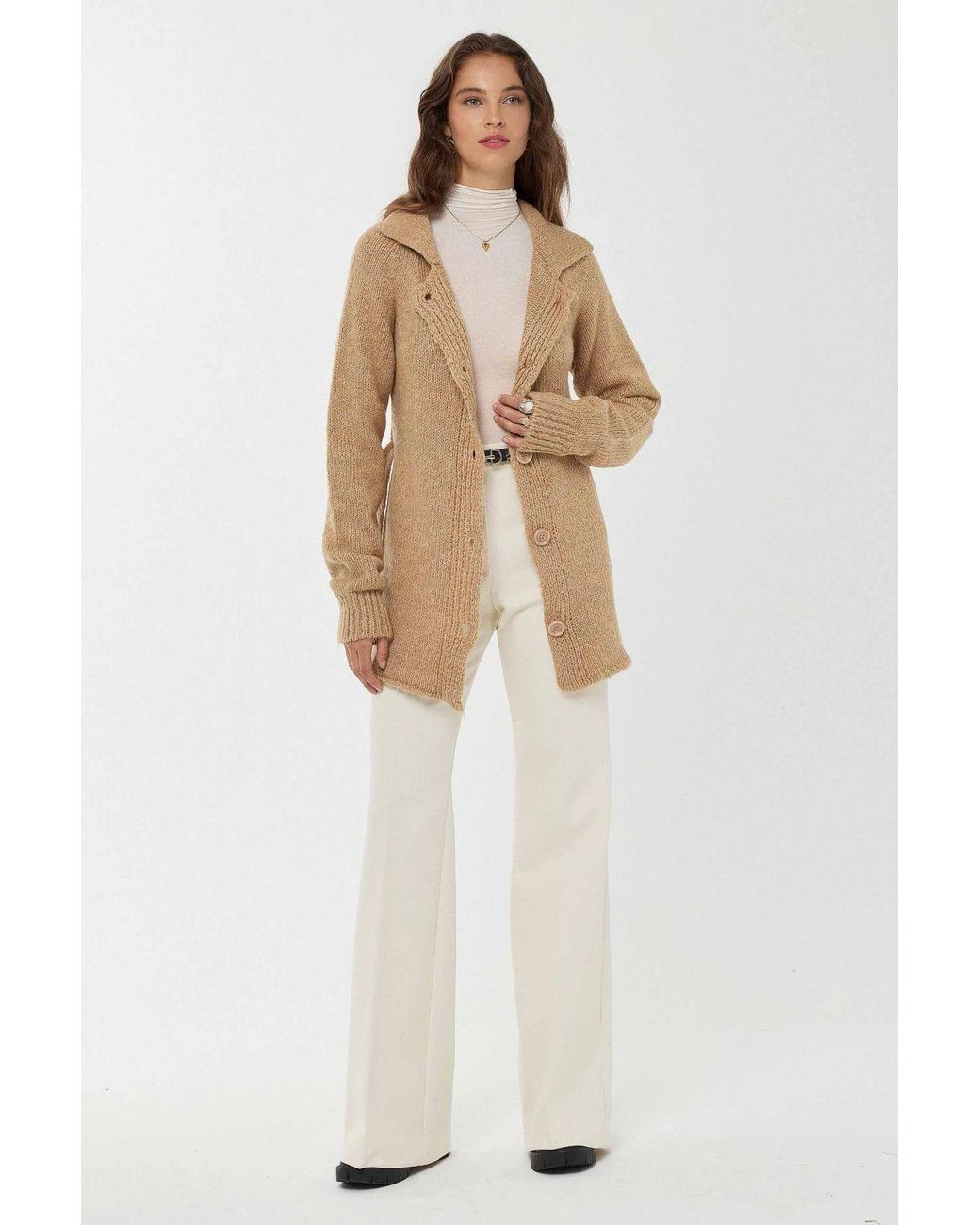 Hiccup White Buttoned Knitted Cardigan