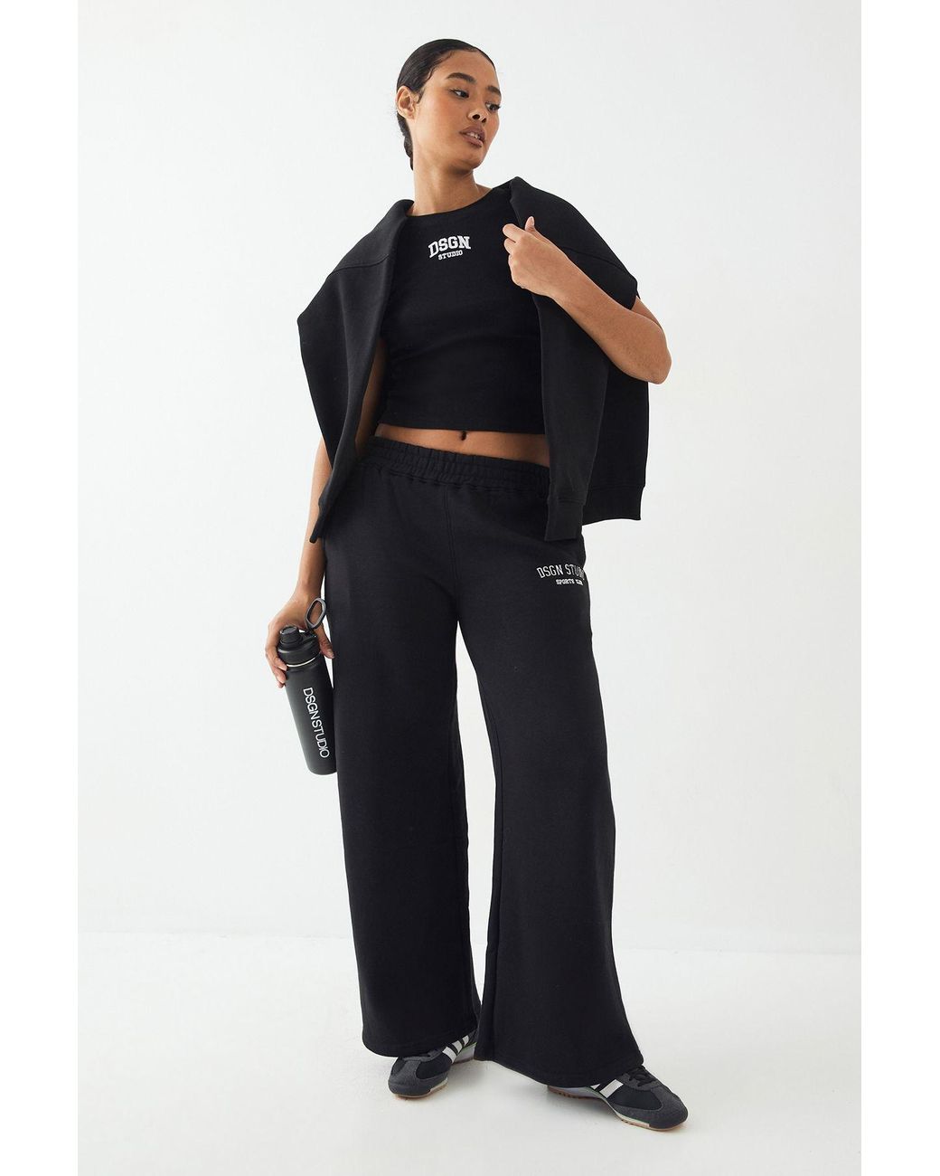 DSGN Studio Blue Petite Applique Straight Leg Jogger