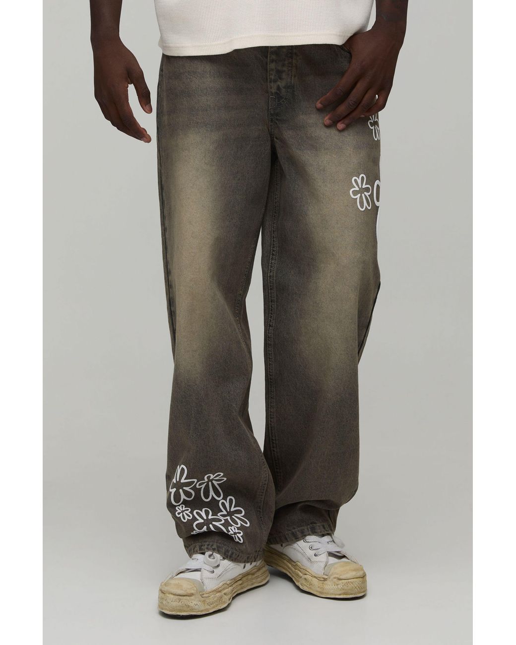 BoohooMAN Natural Relaxed Fit Floral Puff Print Jeans for men