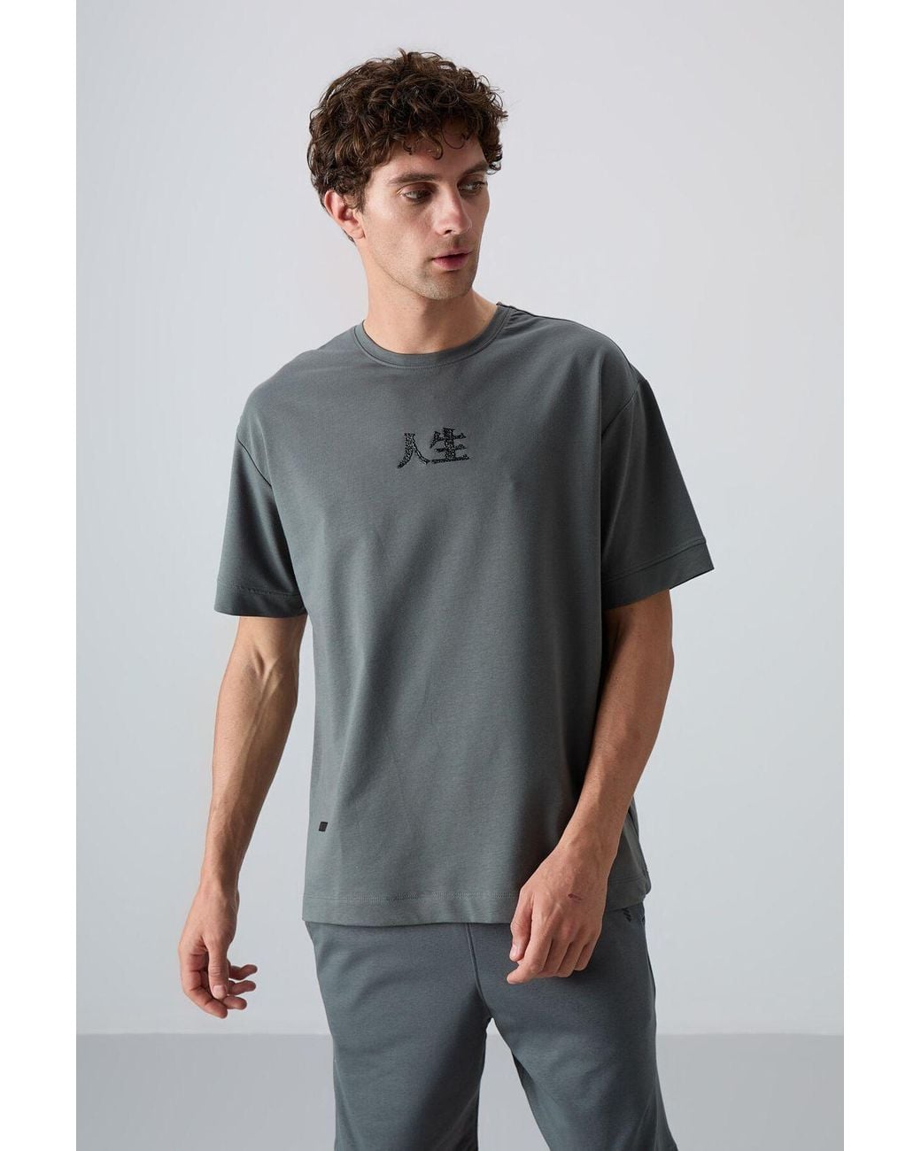 TOMMY LIFE Gray Oversized Printed Crew Neck T-Shirt for men