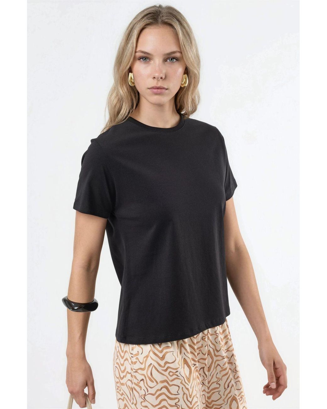 Busem Black Plain Crew Neck Cotton T-Shirt