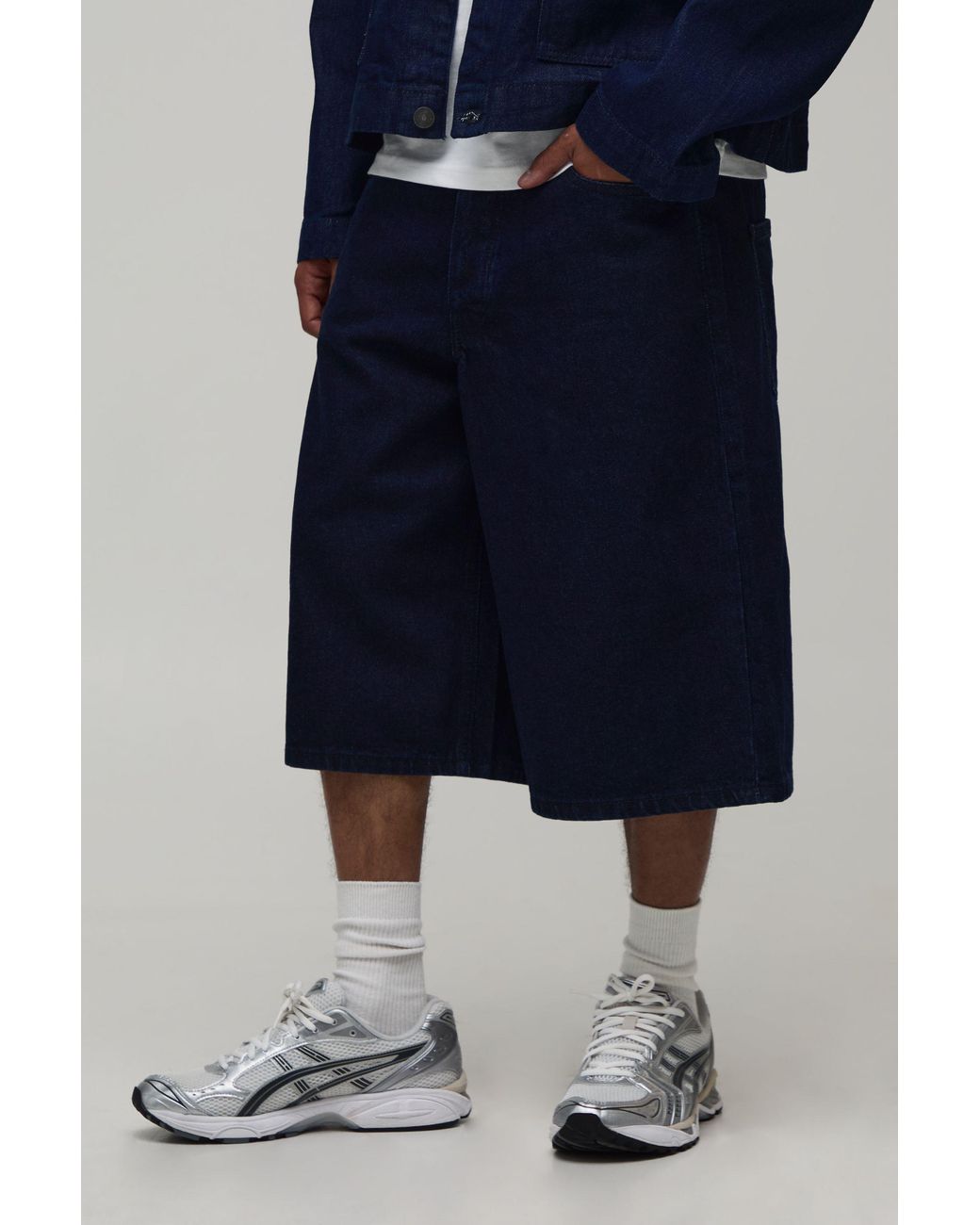 BoohooMAN Blue Varsity Embroidered Longline Denim Jorts for men
