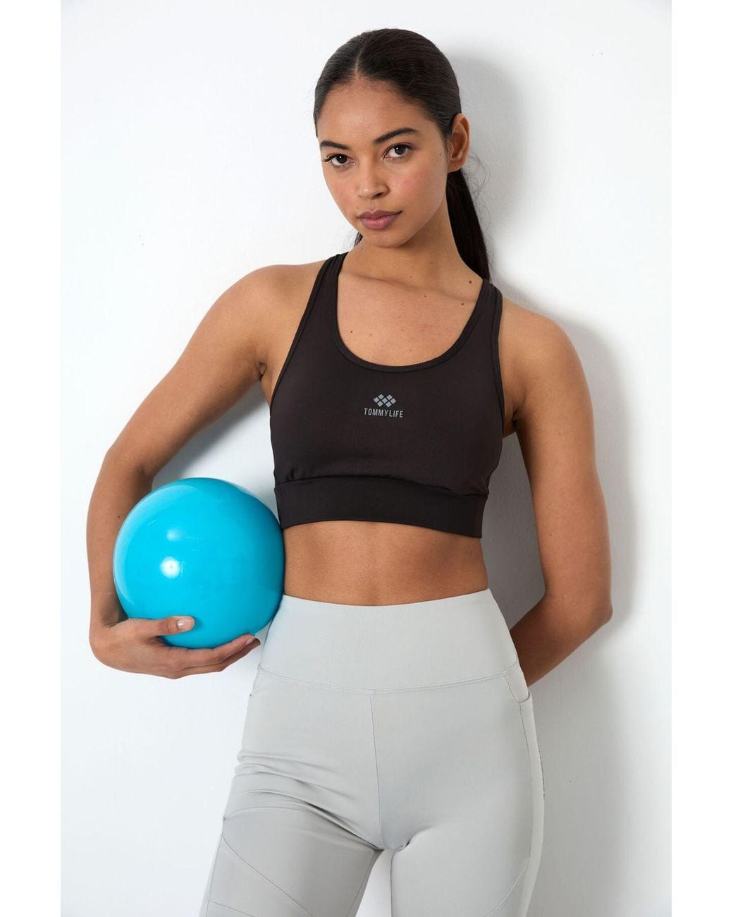 TOMMY LIFE White Fitted Sleeveless Crop Sports Top