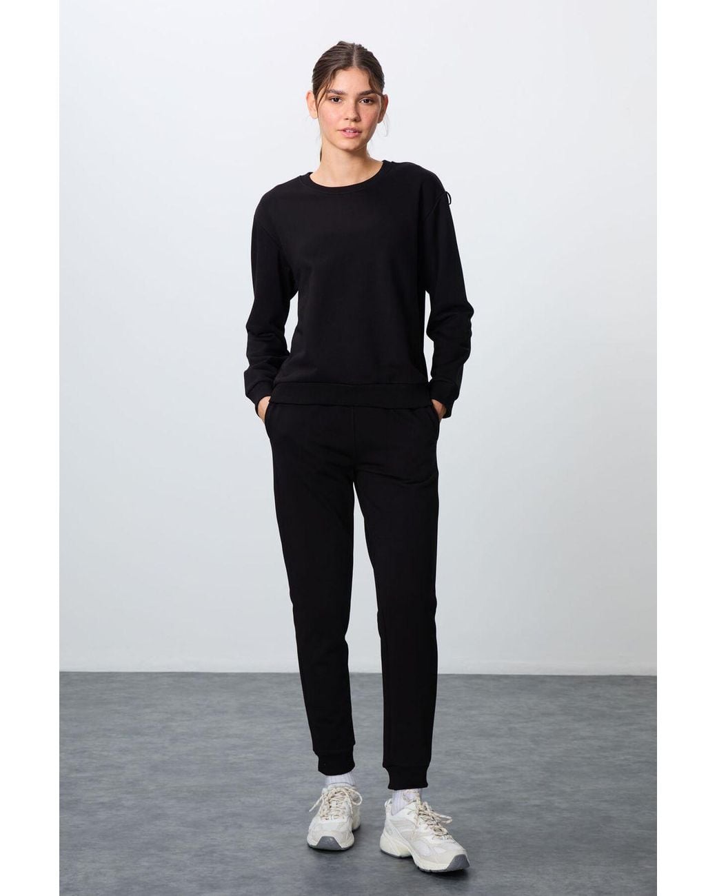 TOMMY LIFE Black Oversized Cotton- Sweatshirt And Pants Set
