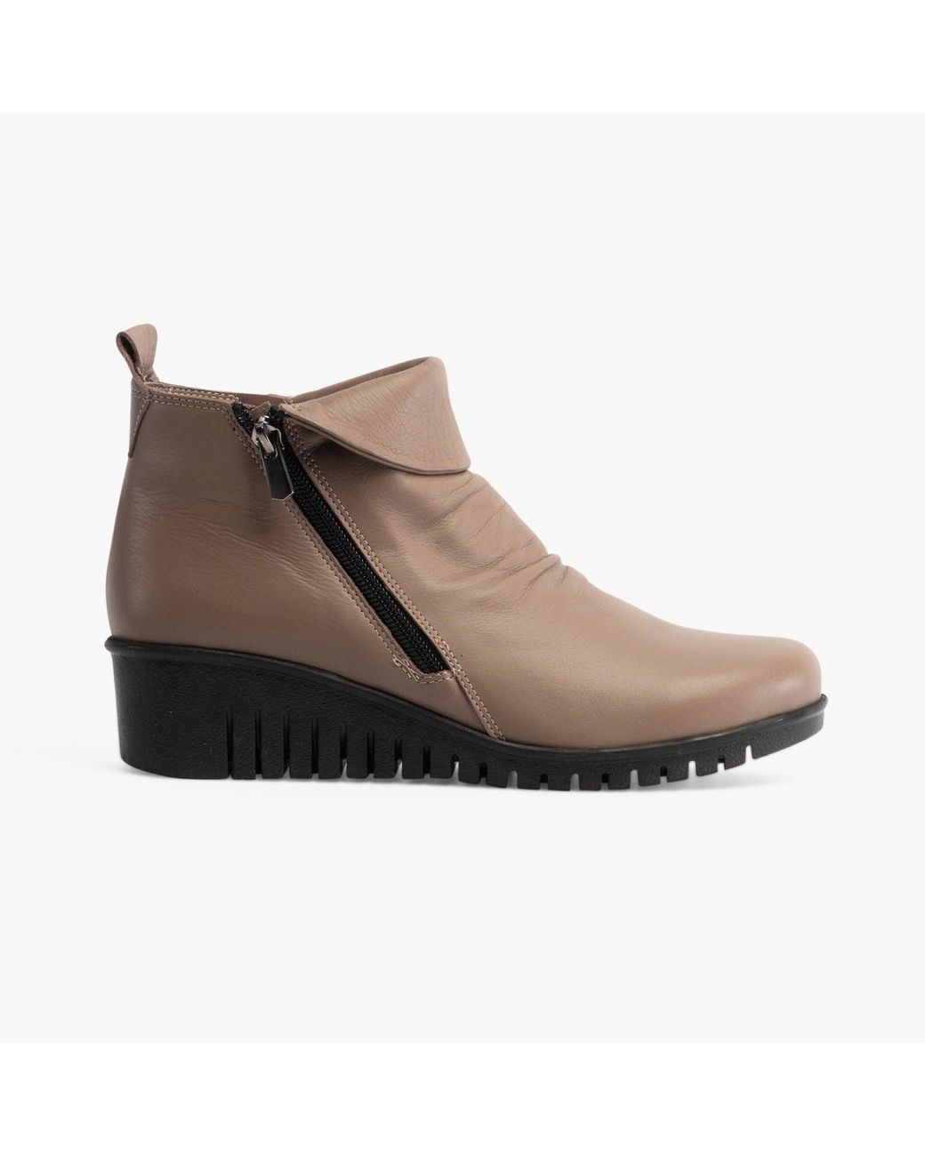 Lotus Brown Cordelia Boots Clay