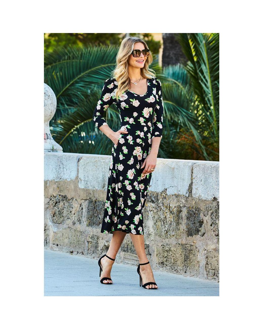 Sosandar Green Print Fit & Flare Midi Dress With Pockets