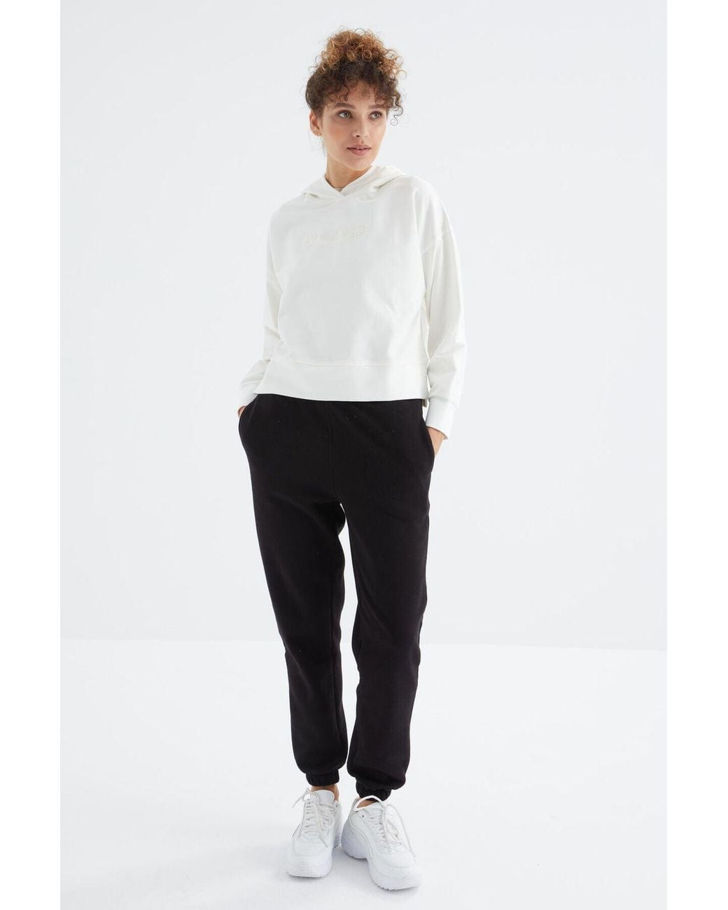 TOMMY LIFE White High-Waist Fleece Jogger Sweatpants