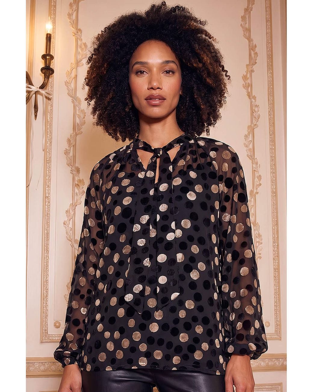 Roman Black Spot Burnout Top
